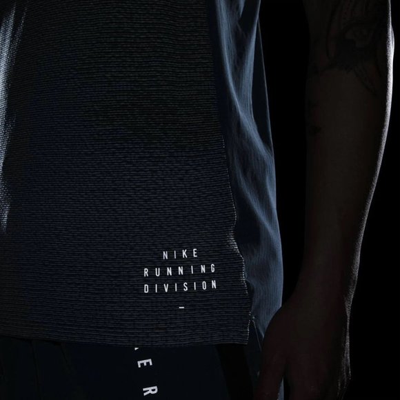 Nike Run Division Pinnacle Men's Running Gym Tank Top Vest Green Hasta Large - Picture 11 of 12